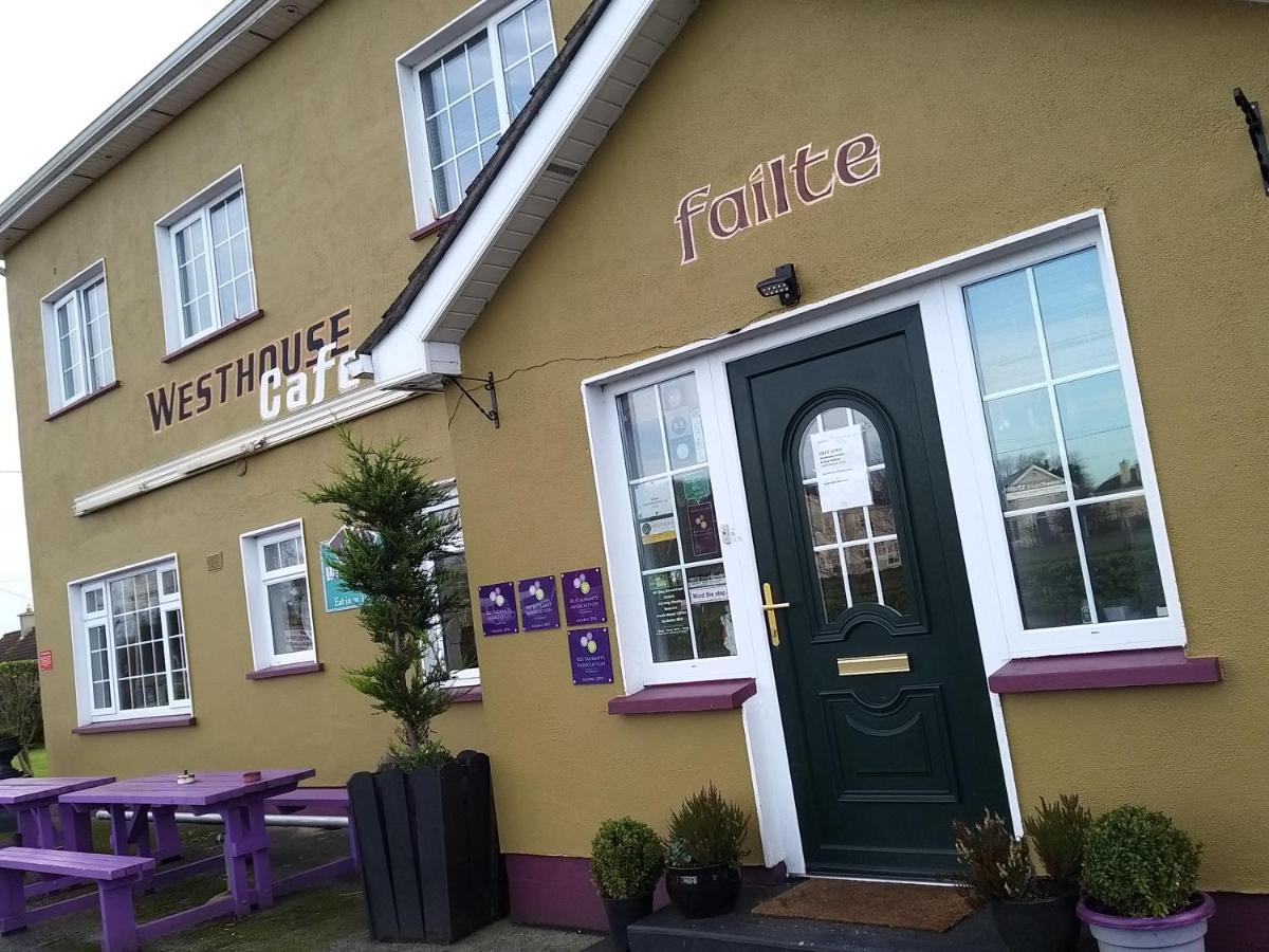 Westhouse Cafe N39 E0A6 Acomodação com café da manhã Longford Exterior foto